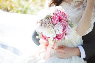 元カノが結婚！そこから復縁はできる？できるとしたらこのパターンしかないのアイキャッチ画像
