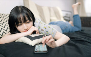 復縁したいけど連絡しない効果は元カノに有効？事例をもとに徹底解説のアイキャッチ画像